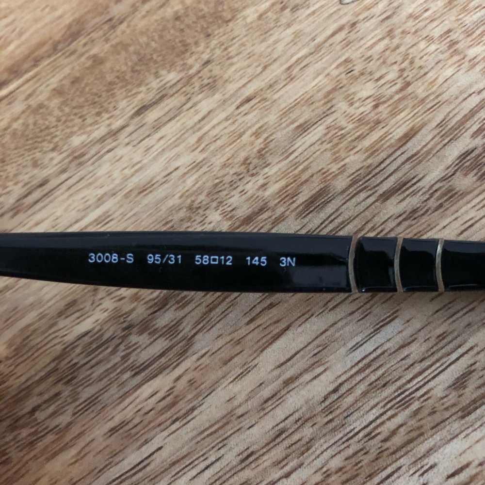 Persol Sunglasses Like New - Picture 5 of 6